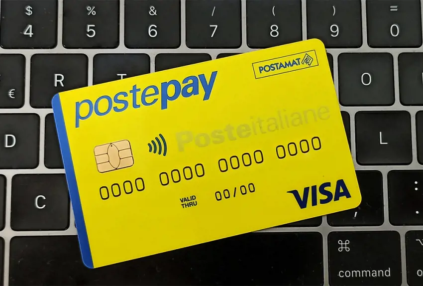 Postepay standard Visa branded debitcard