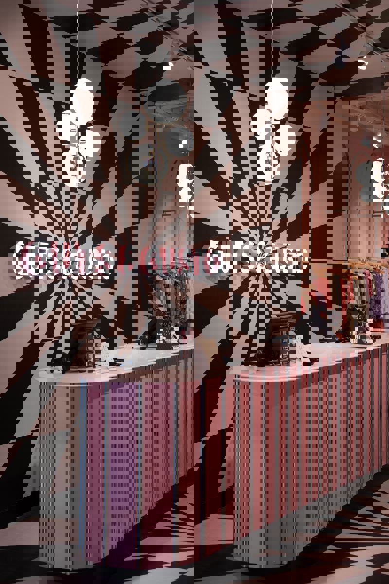 1717145682057